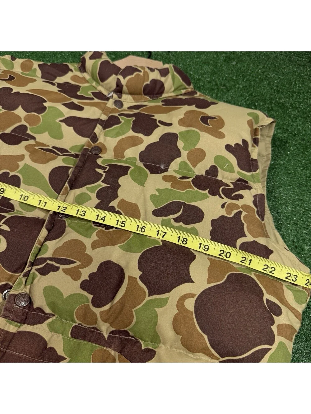 Vintage Stearns Puffer Vest Mens L Brown Green Duck Camo Goose Down Fill Rare